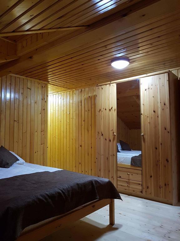Cabana Sarmis Costesti Ngoại thất bức ảnh