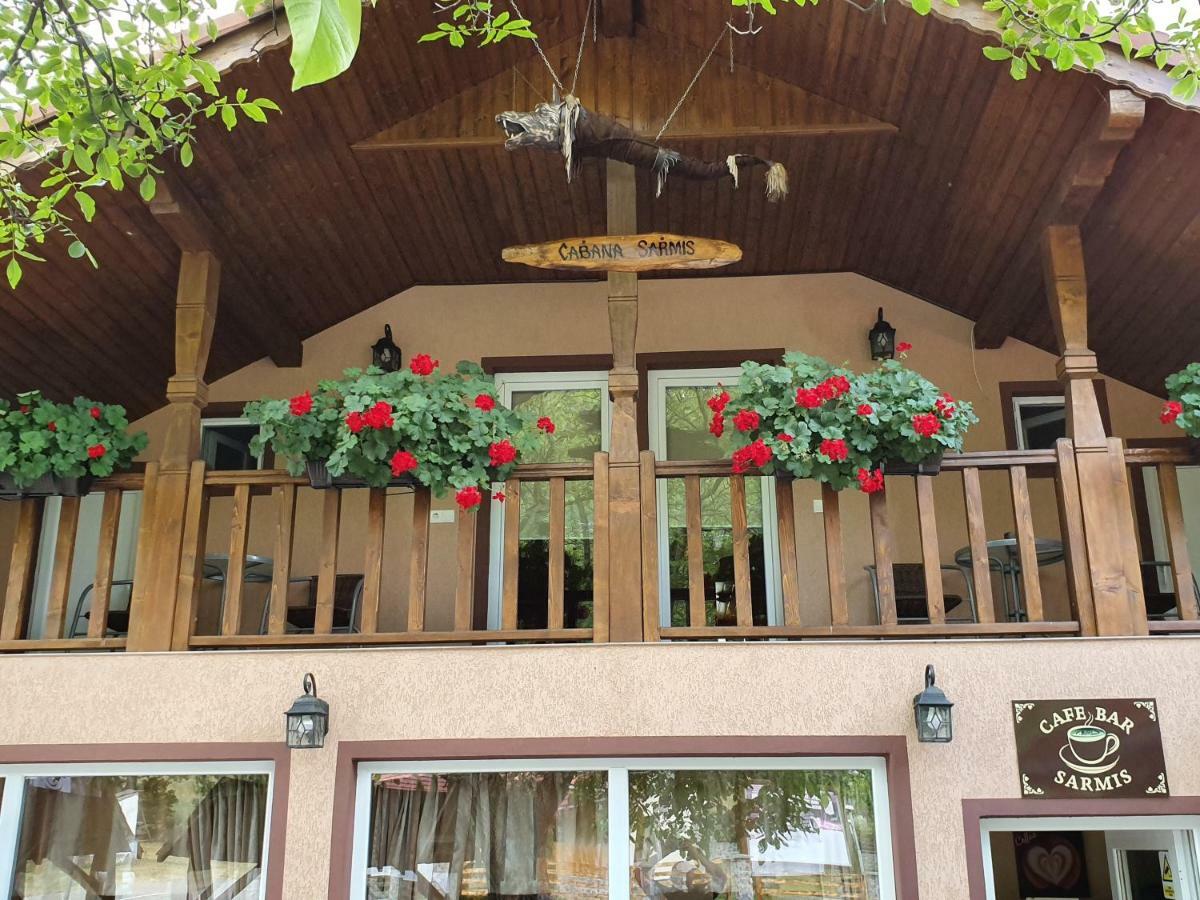 Cabana Sarmis Costesti Ngoại thất bức ảnh
